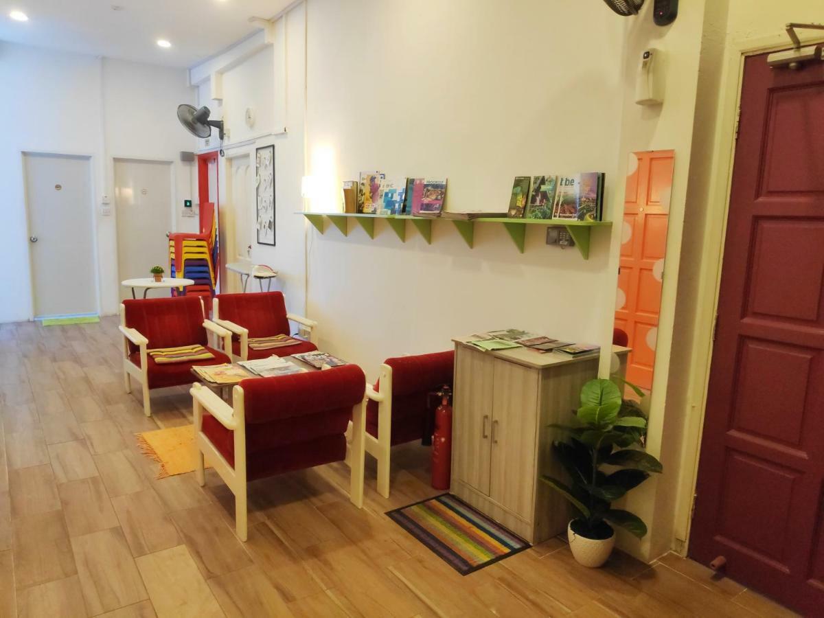Ez Lodgings Kampong Gadong Kültér fotó